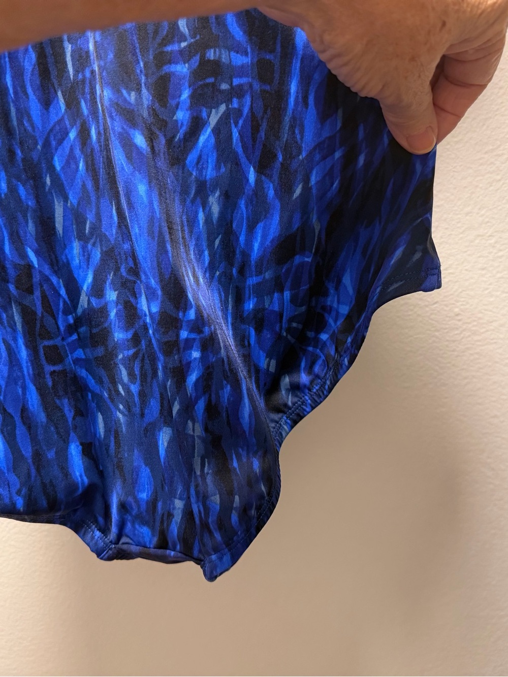 Miraclesuit Blue & Black NWT Sz 14 Padded Cup & Wire Adjustable Straps - Picture 8 of 9